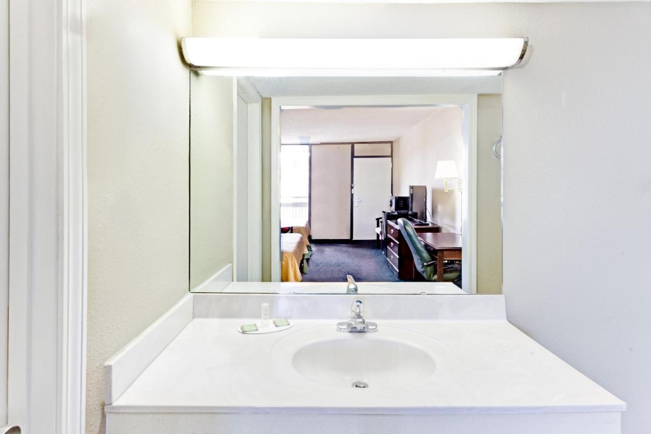 Super Inn & Suites Carrollton Εξωτερικό φωτογραφία